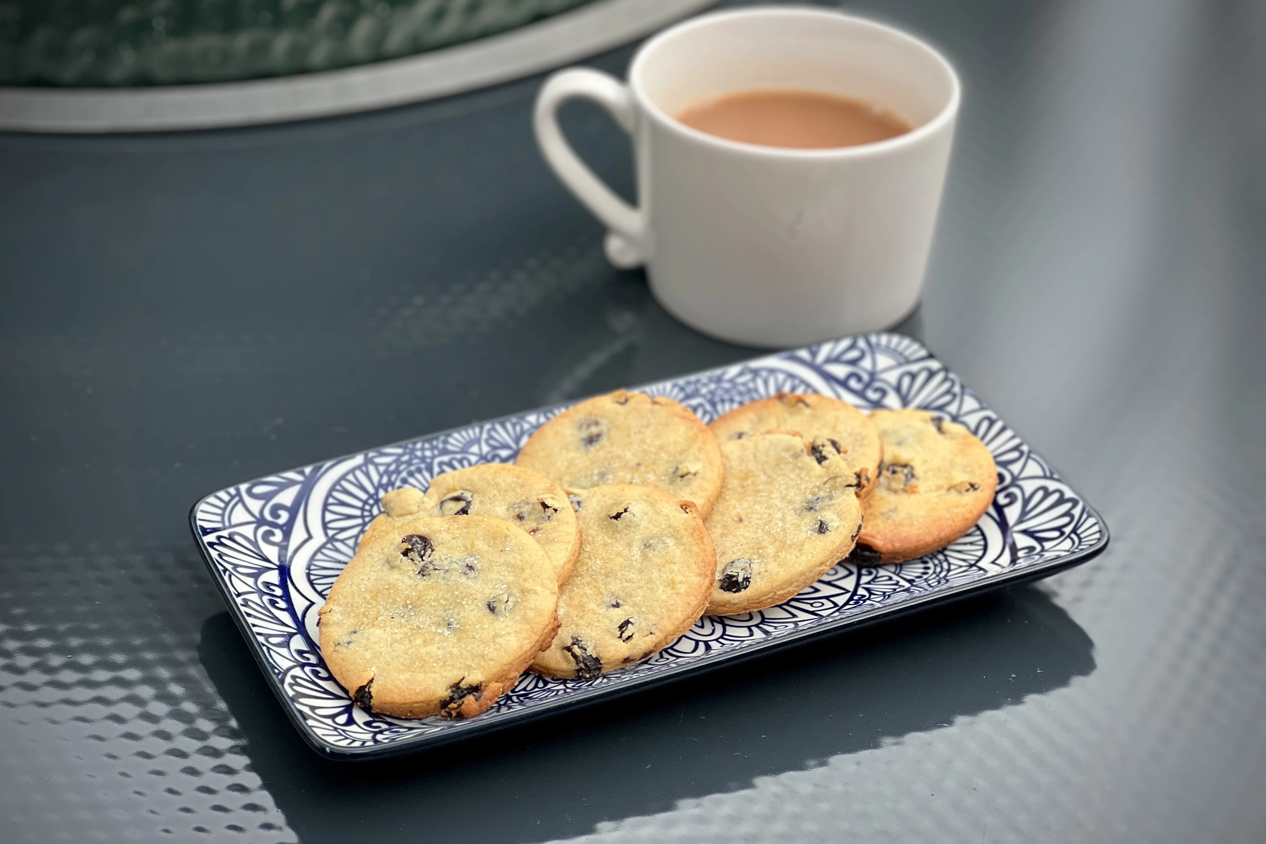 Easter Currant Biscuits with tea